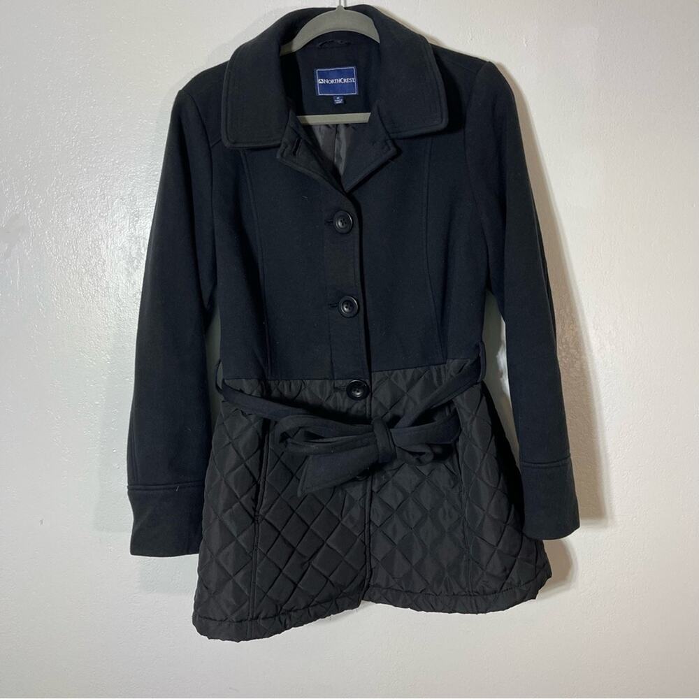Northcrest, Pea Coat, Quilted on the bottom. Size Medium. Excellent condition!